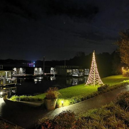 Houseboat Marina Mookerplas 4-6 Persons Plasmolen Dış mekan fotoğraf