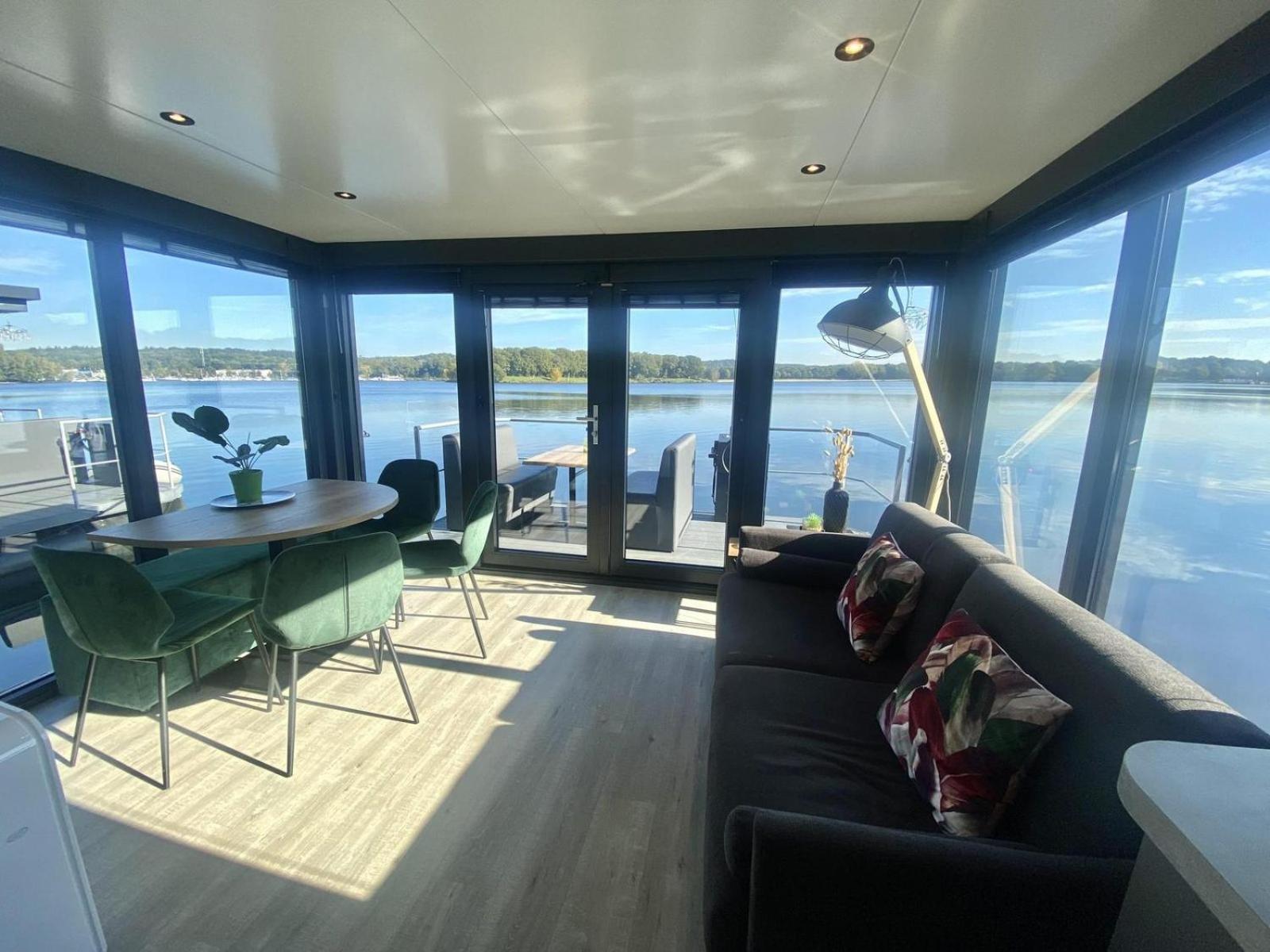 Houseboat Marina Mookerplas 4-6 Persons Plasmolen Dış mekan fotoğraf