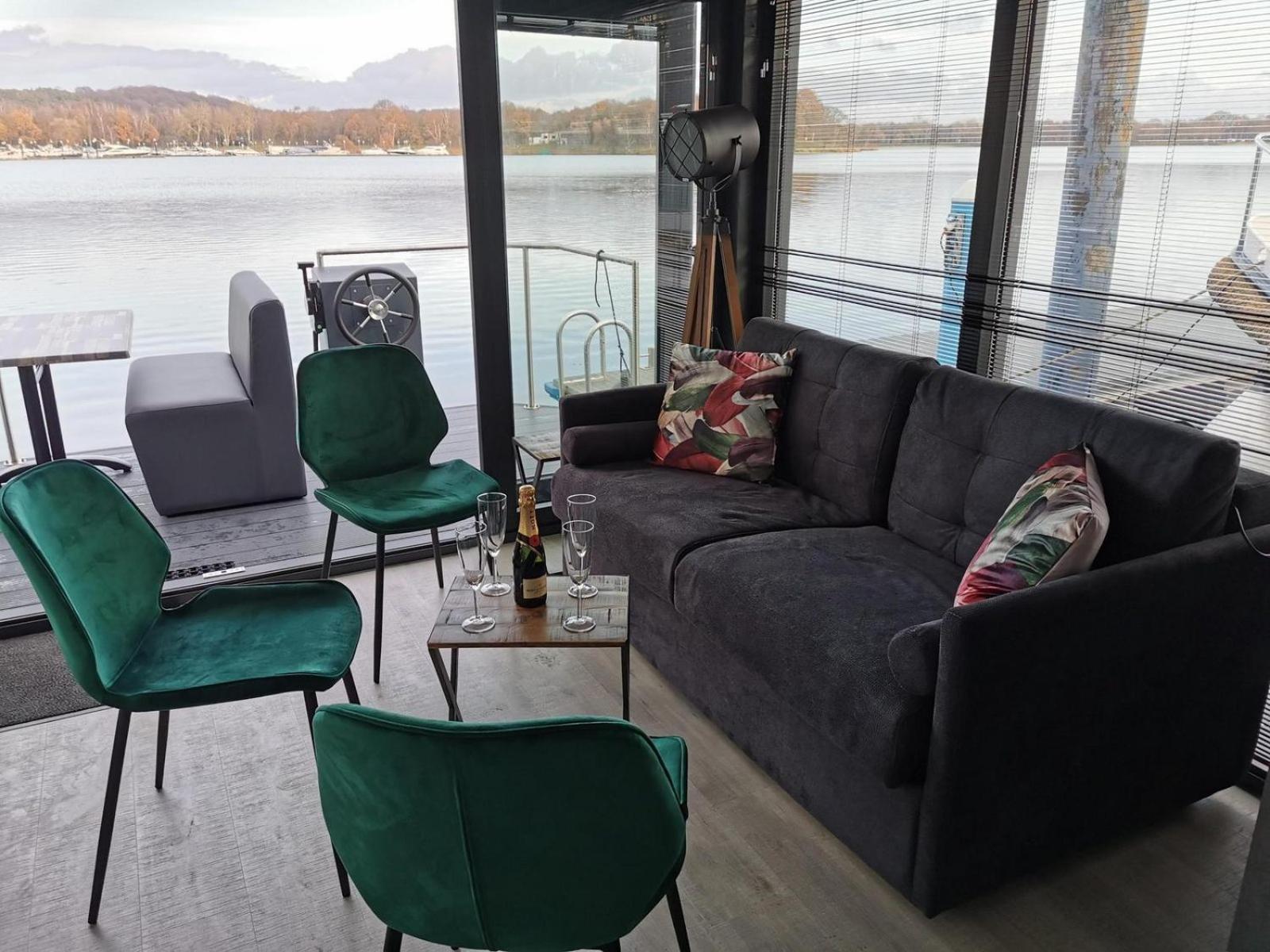 Houseboat Marina Mookerplas 4-6 Persons Plasmolen Dış mekan fotoğraf